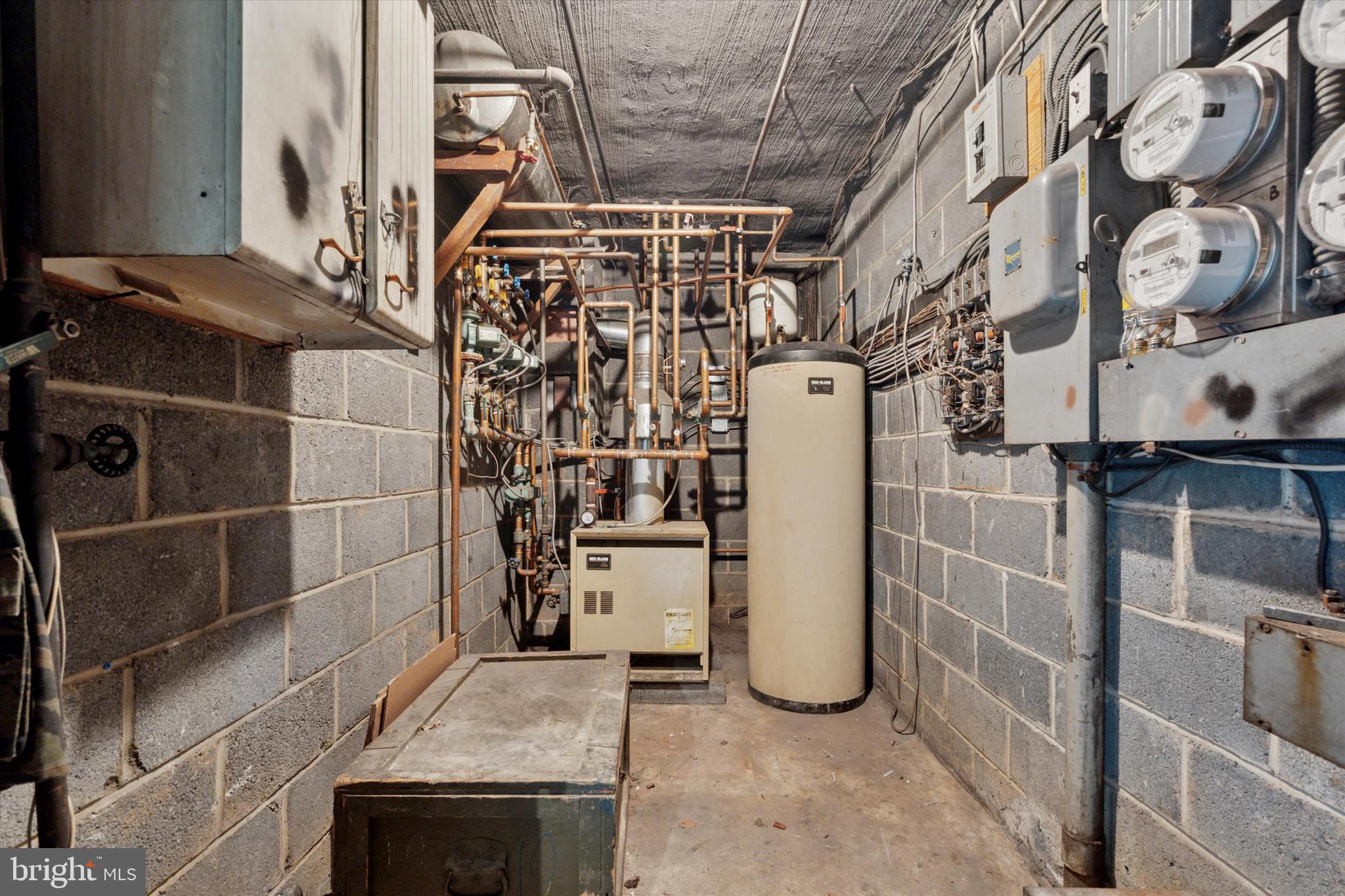 CHELTENHAM - Commercial Sale