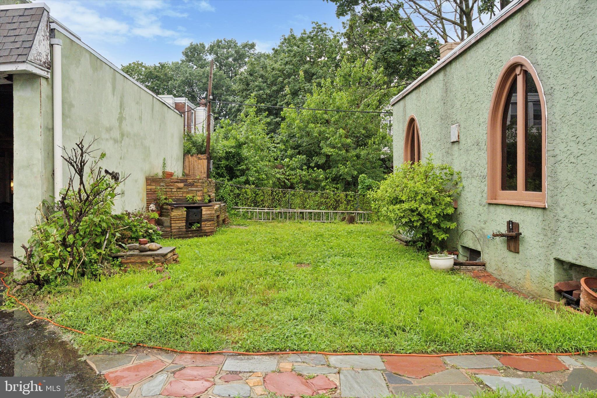 CHELTENHAM - Commercial Sale