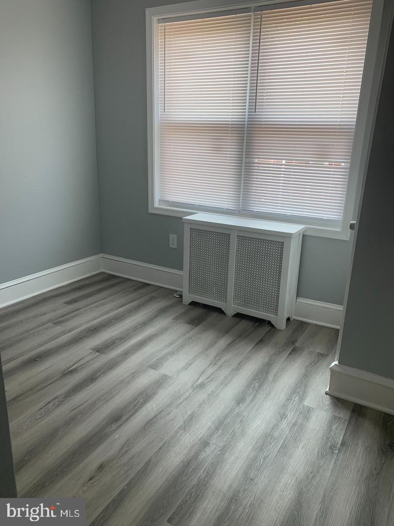 LAWNCREST - Residential
