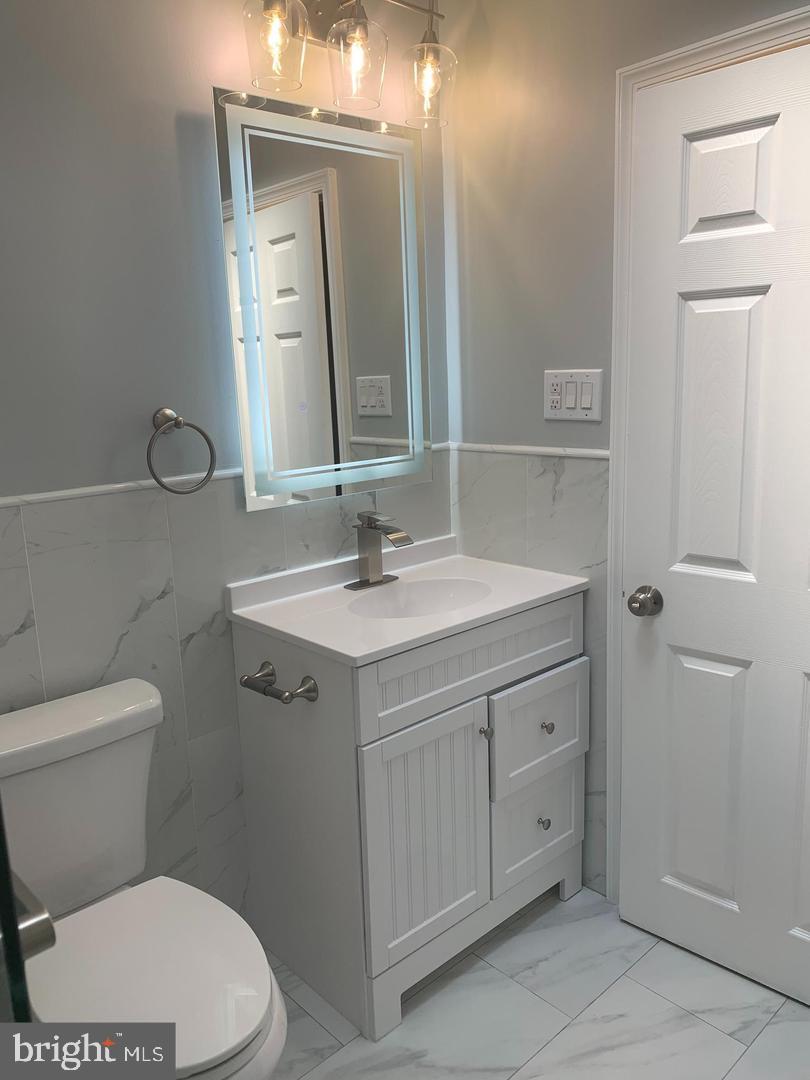 LAWNCREST - Residential