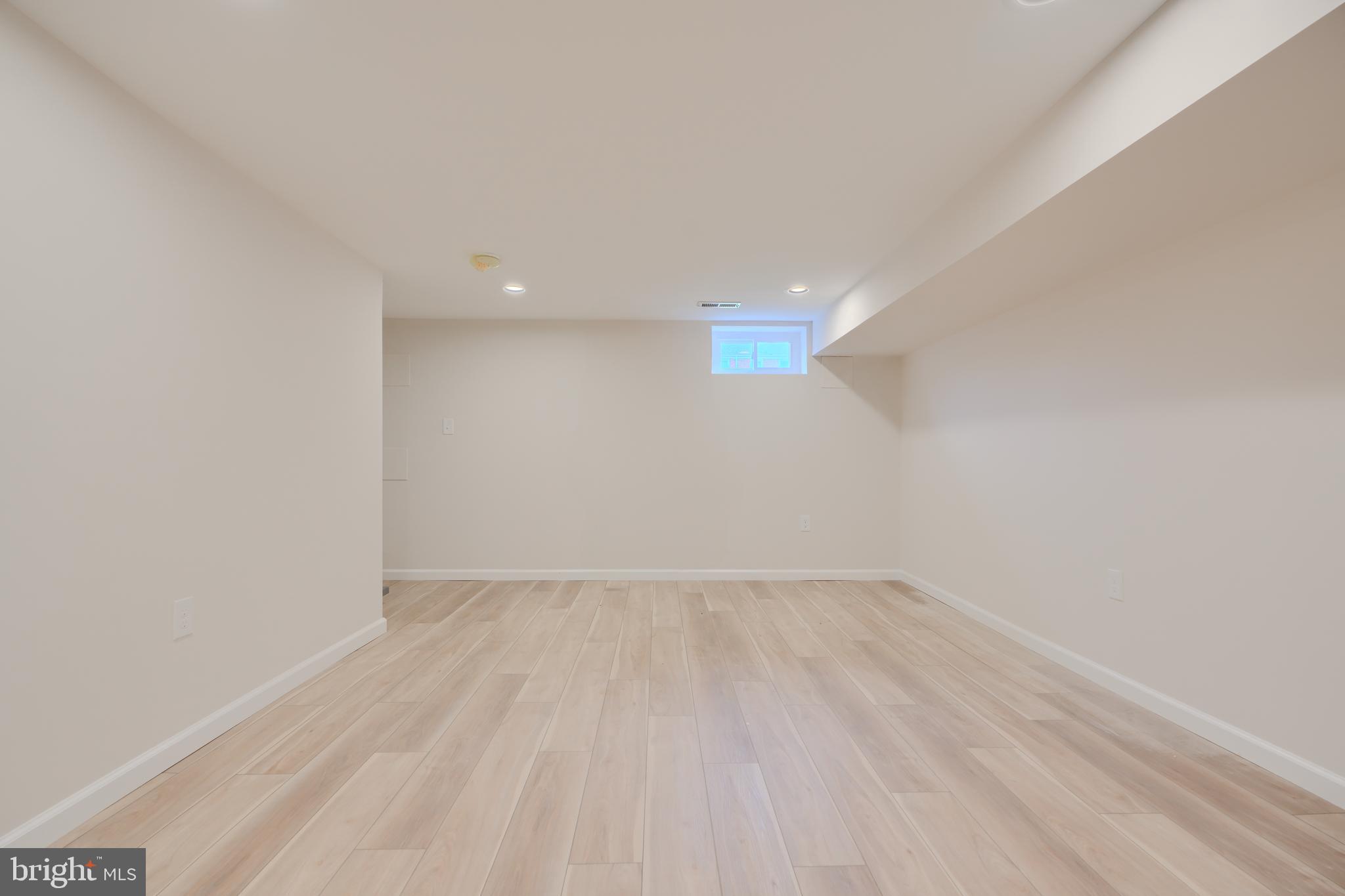 NORTH POINT VILLAGE - Residential