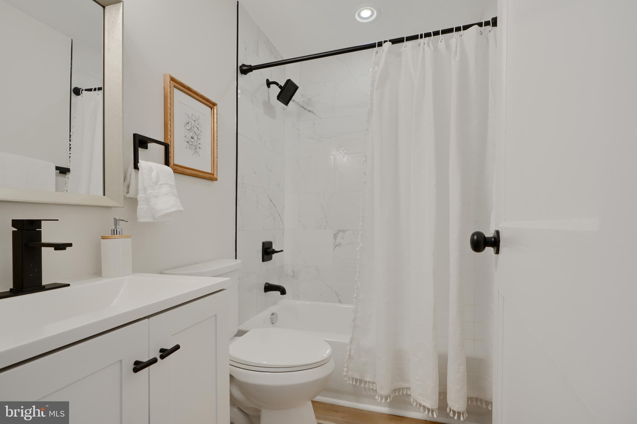 NORTH POINT VILLAGE - Residential