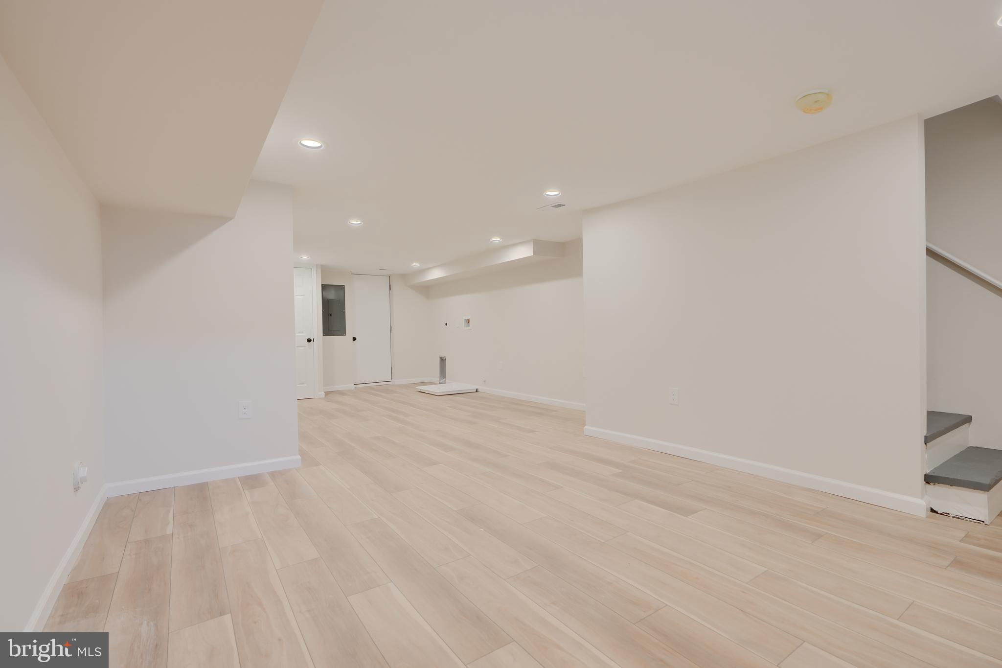 NORTH POINT VILLAGE - Residential