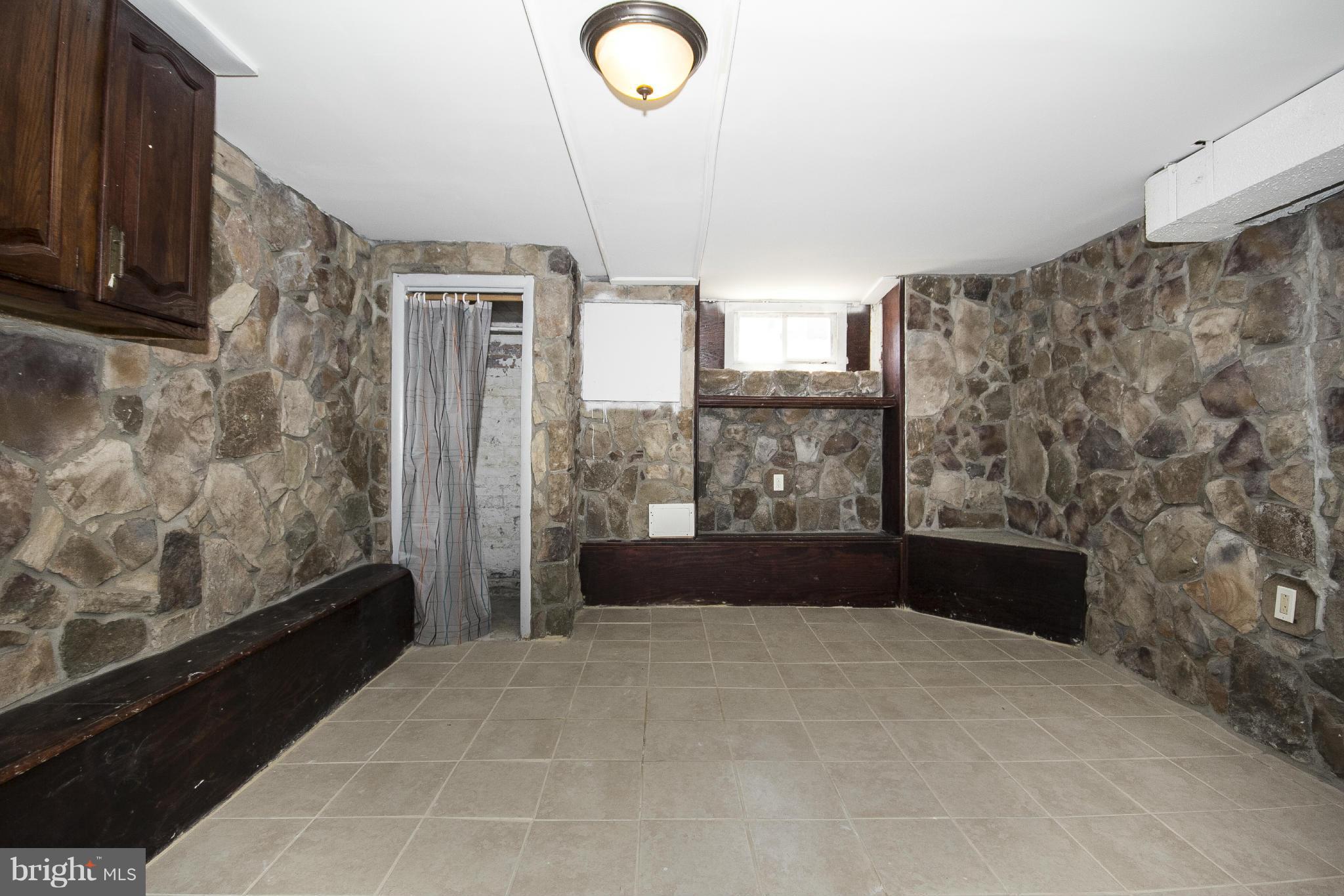 HIGHLANDTOWN - Residential