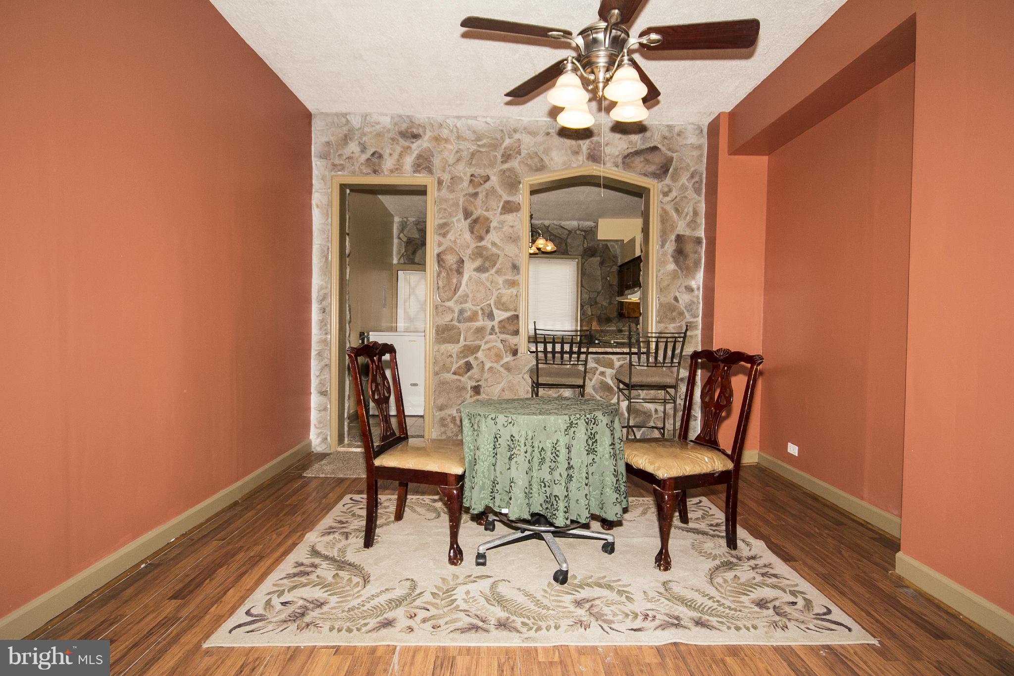 HIGHLANDTOWN - Residential