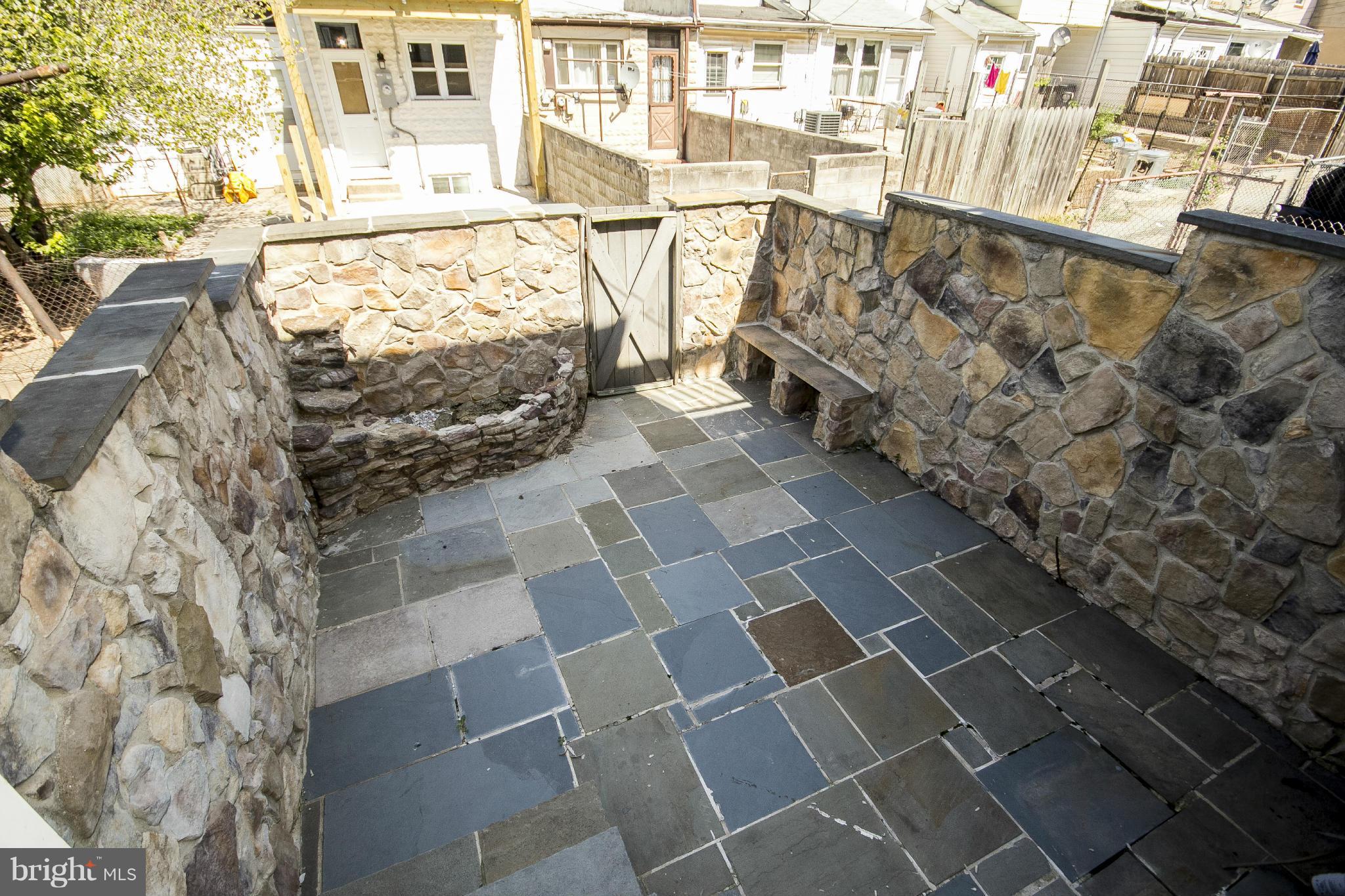 HIGHLANDTOWN - Residential