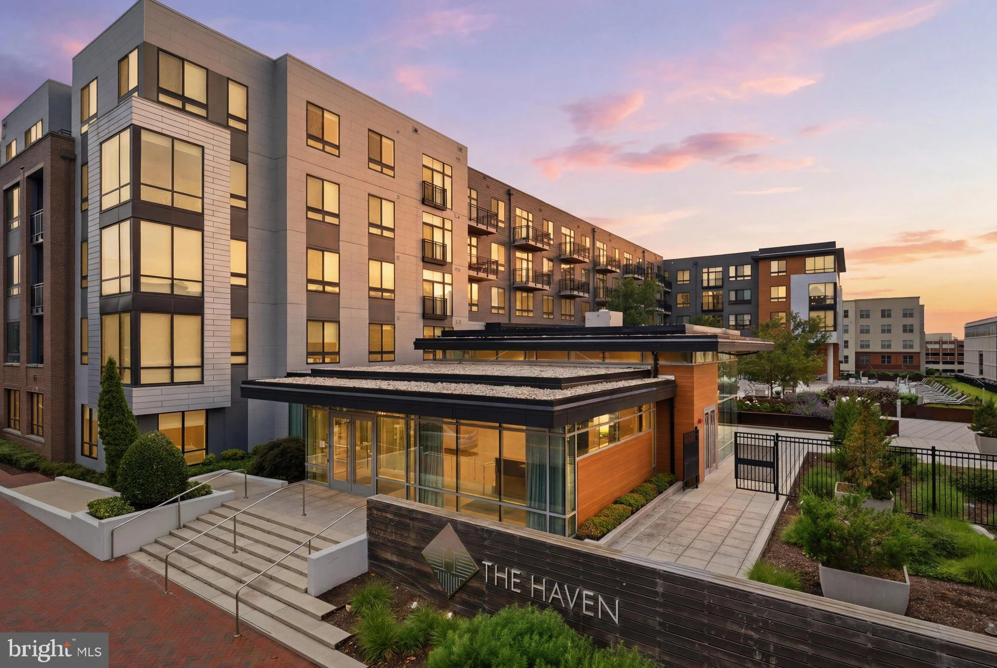 145 Riverhaven Drive Unit 550