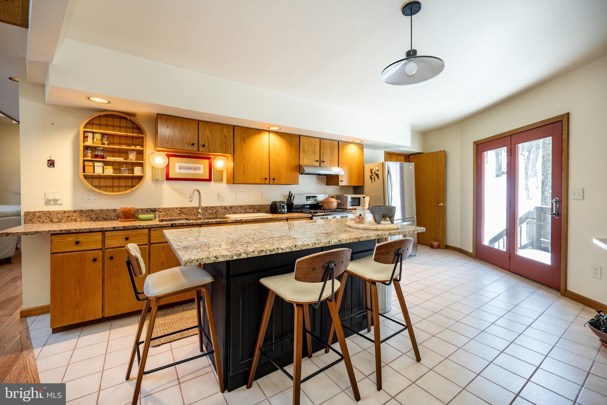 621 PARADISE HEIGHTS