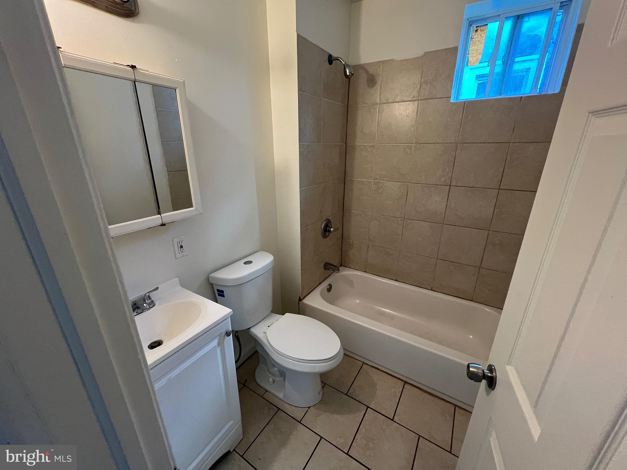 COBBS CREEK - Residential Lease