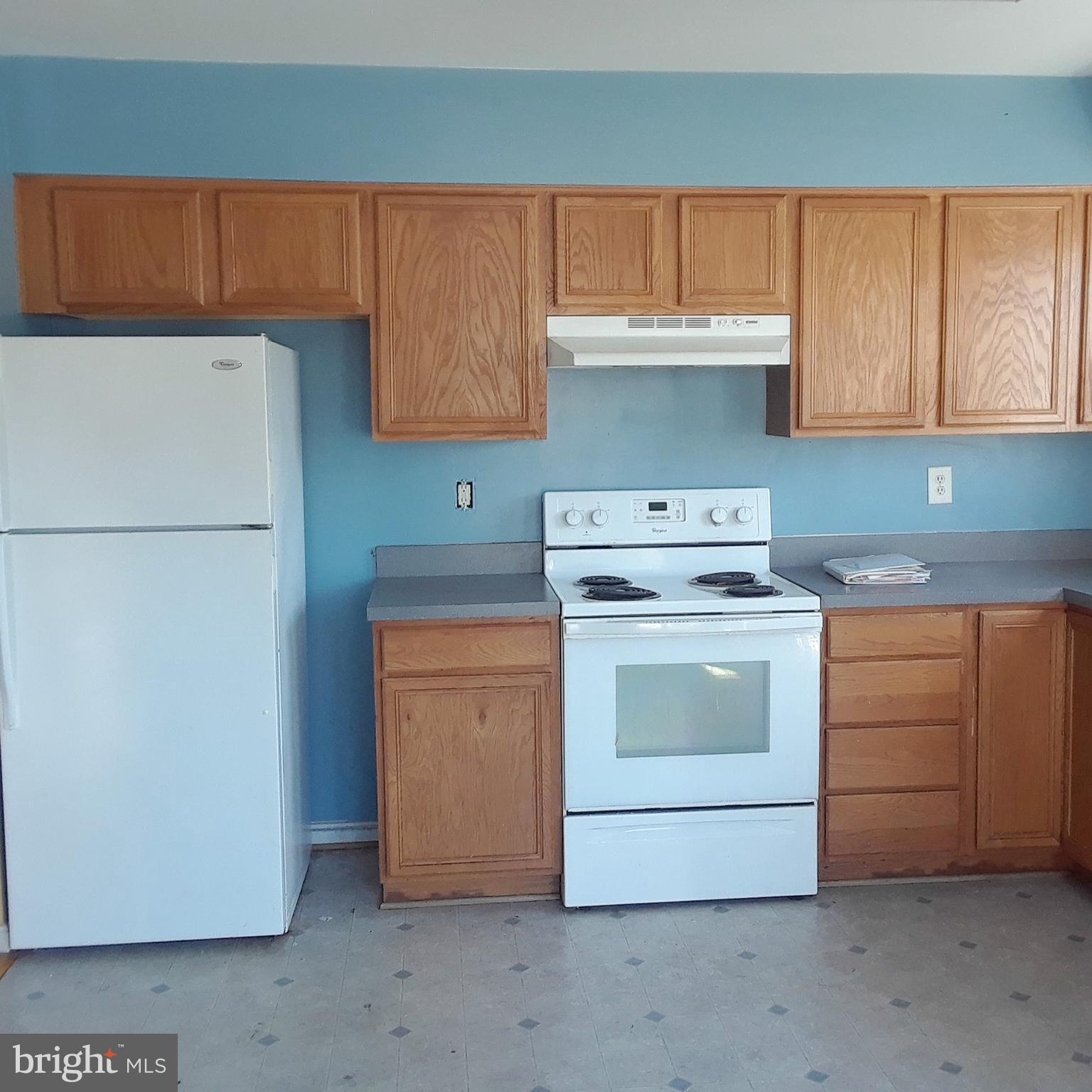 SHORELAND - Residential