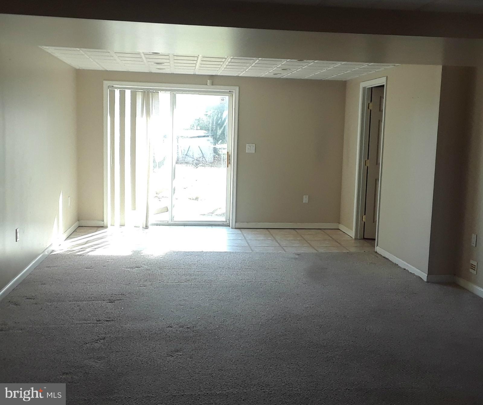 SHORELAND - Residential