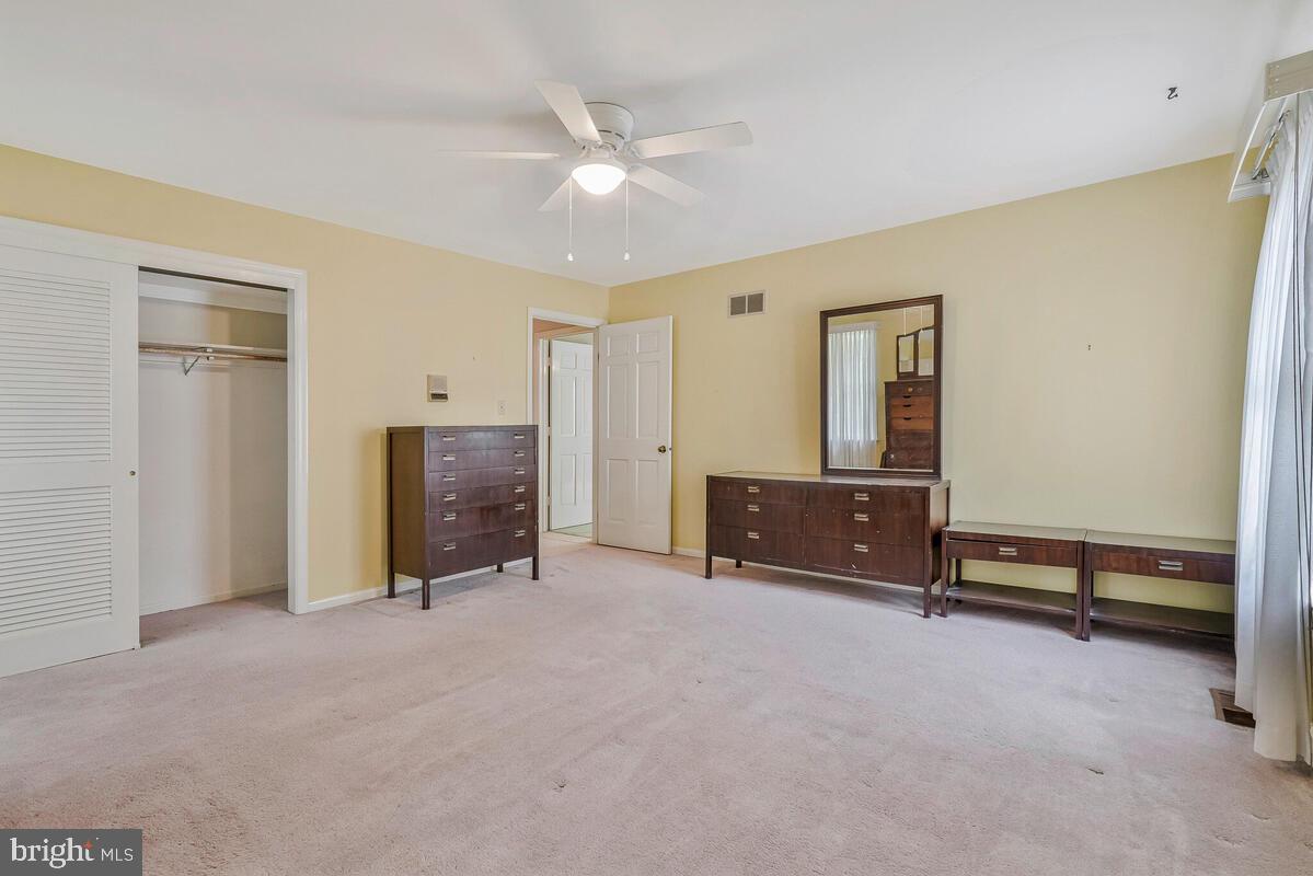 ANDREWS MANOR - Residential