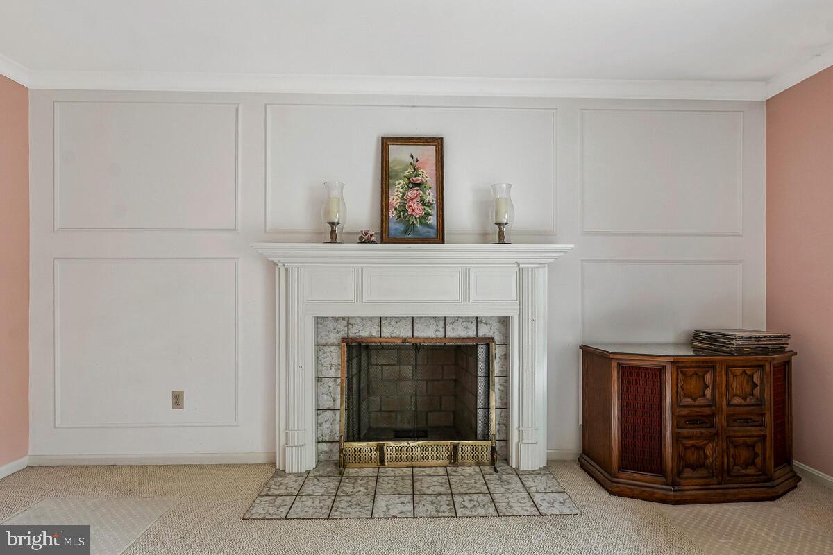 ANDREWS MANOR - Residential