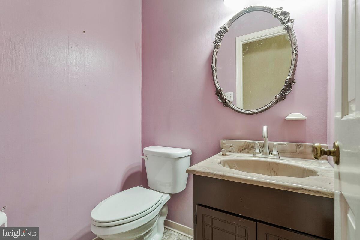 ANDREWS MANOR - Residential