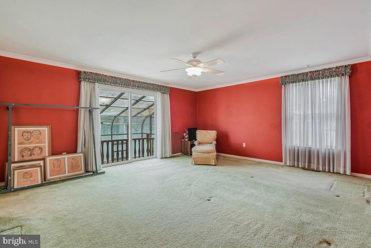 ANDREWS MANOR - Residential