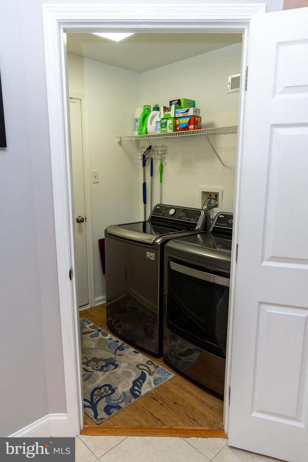 NORTH POINTE - Residential