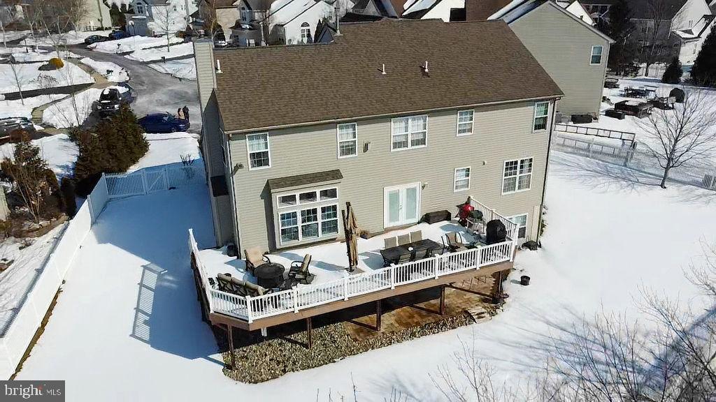 NORTH POINTE - Residential