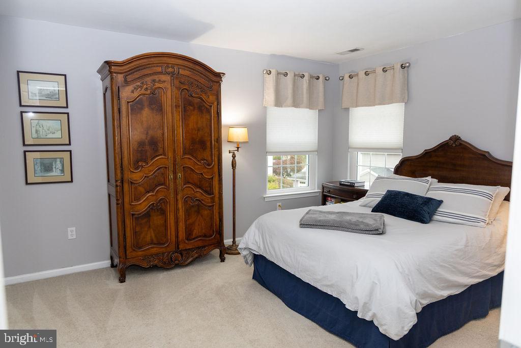 NORTH POINTE - Residential