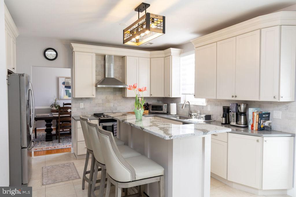 NORTH POINTE - Residential