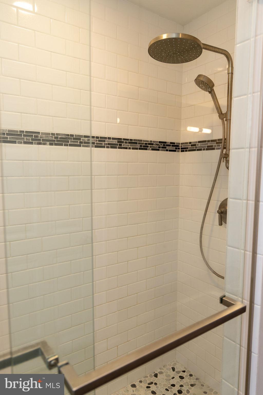 NORTH POINTE - Residential