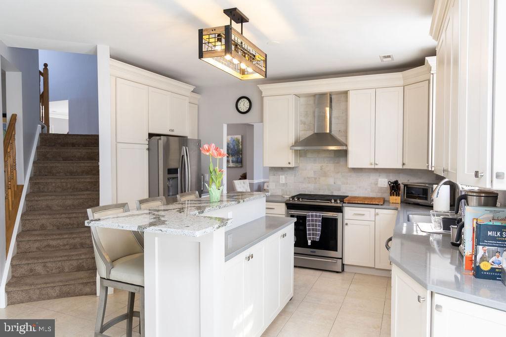 NORTH POINTE - Residential