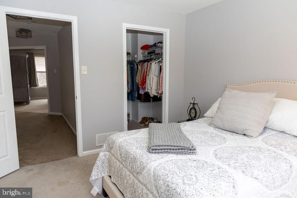 NORTH POINTE - Residential