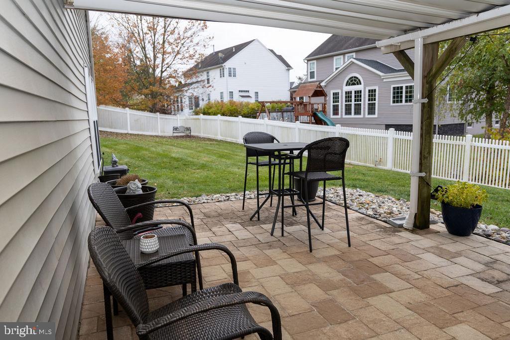 NORTH POINTE - Residential