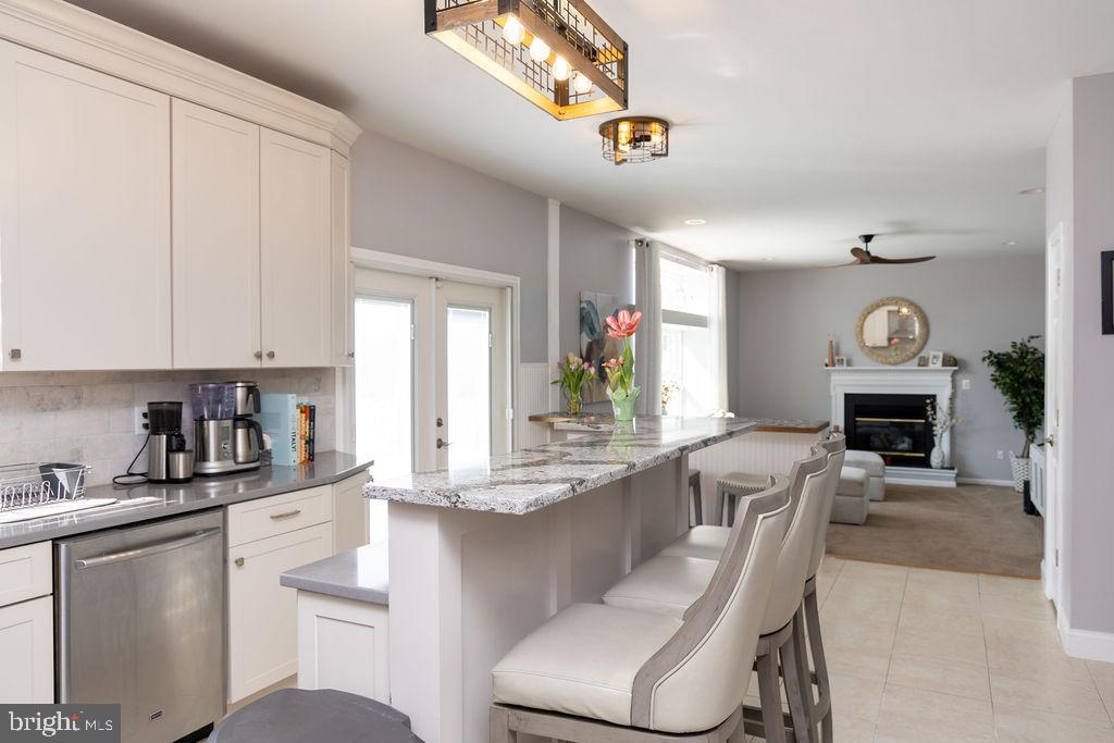 NORTH POINTE - Residential