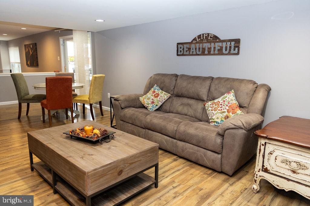 NORTH POINTE - Residential