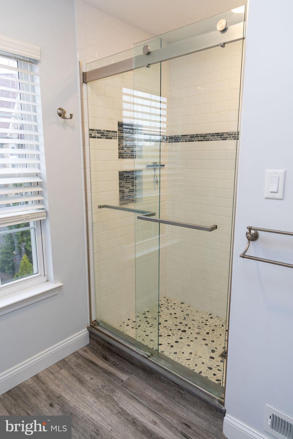 NORTH POINTE - Residential