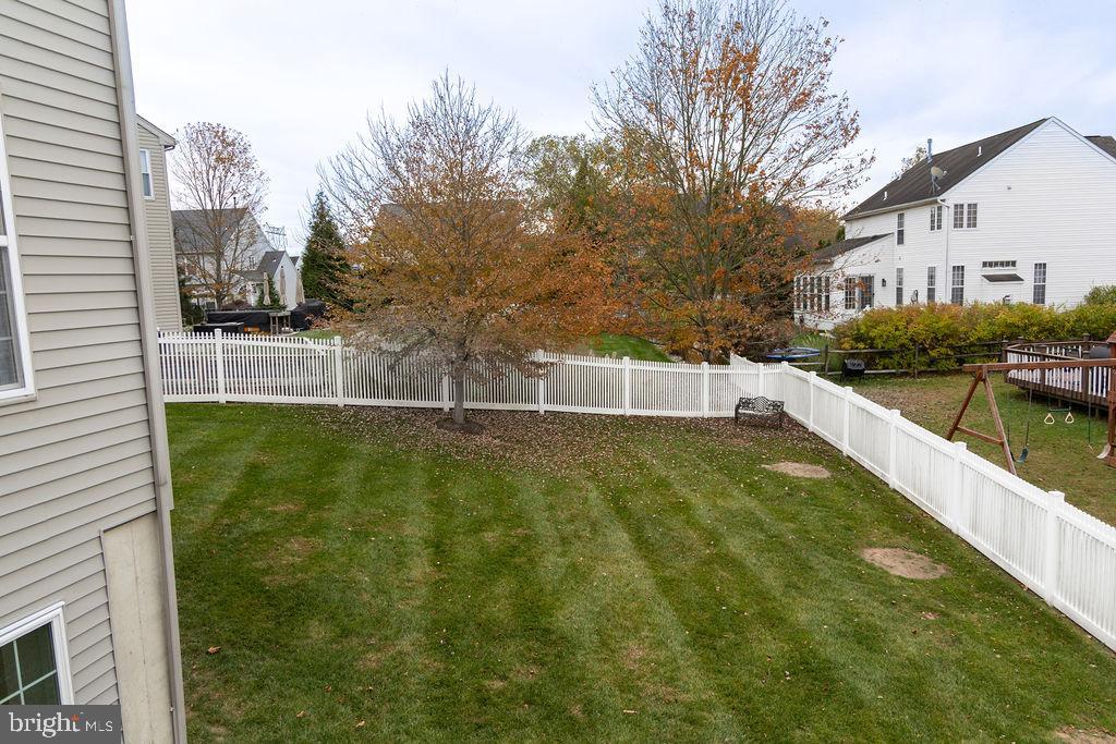 NORTH POINTE - Residential