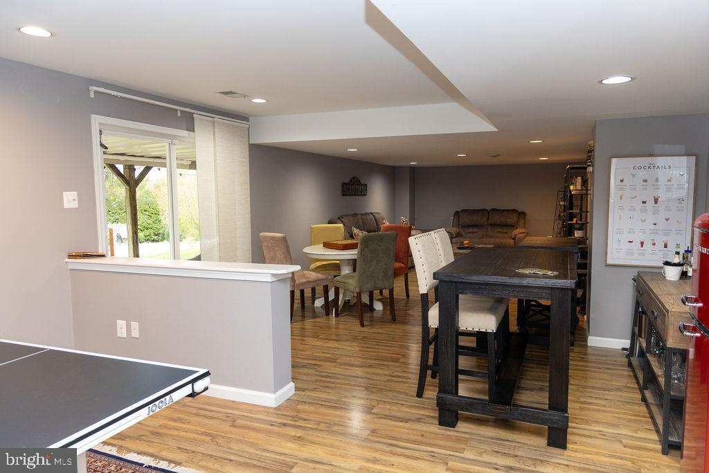 NORTH POINTE - Residential