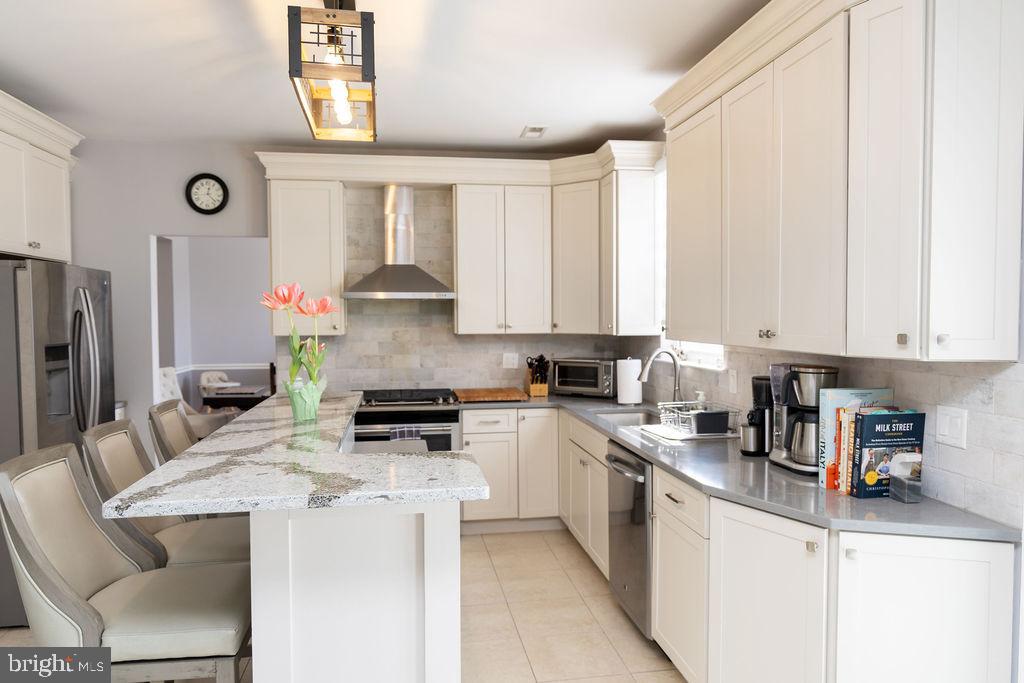 NORTH POINTE - Residential