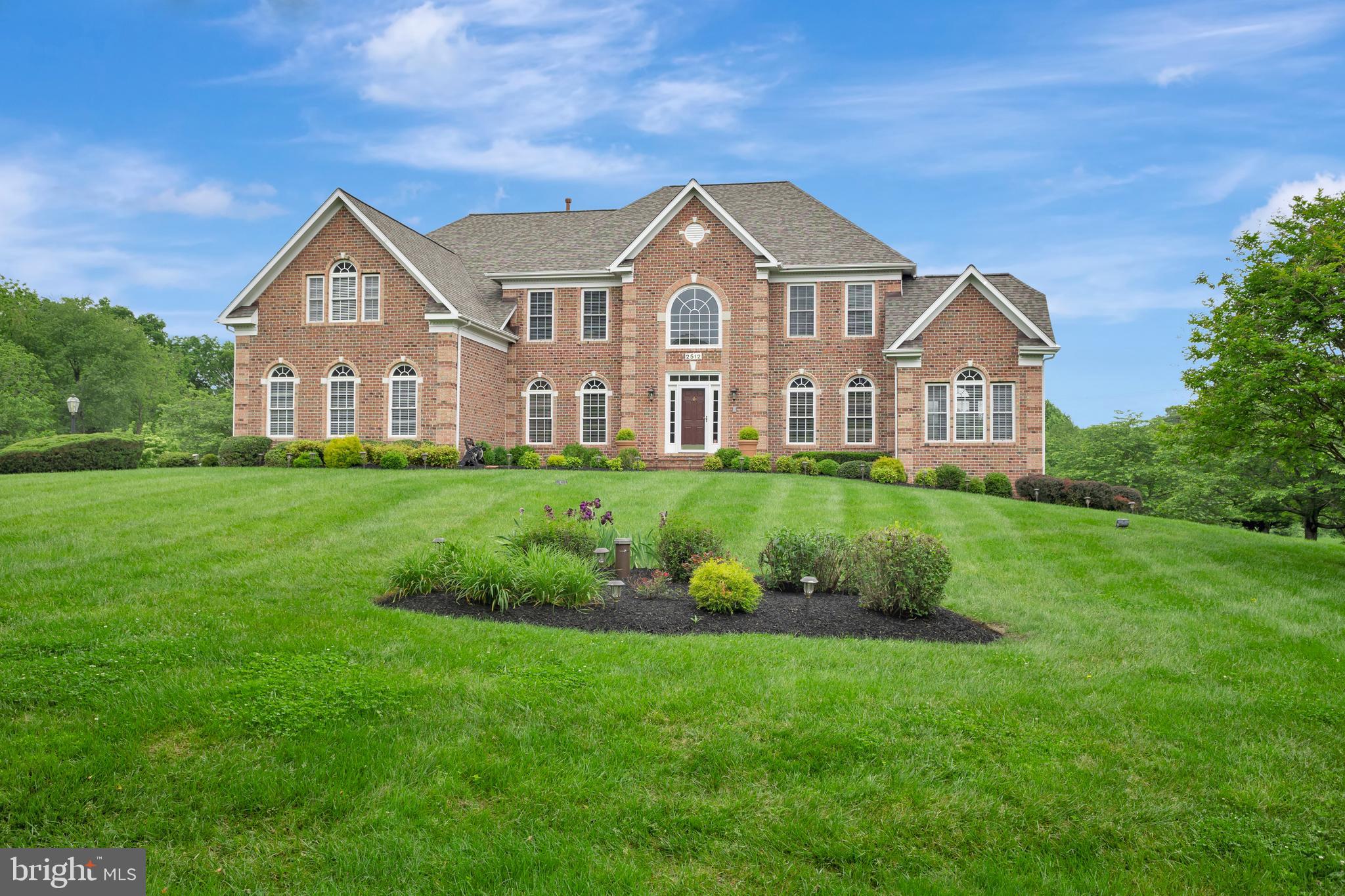 2512 SAPLING RIDGE LANE