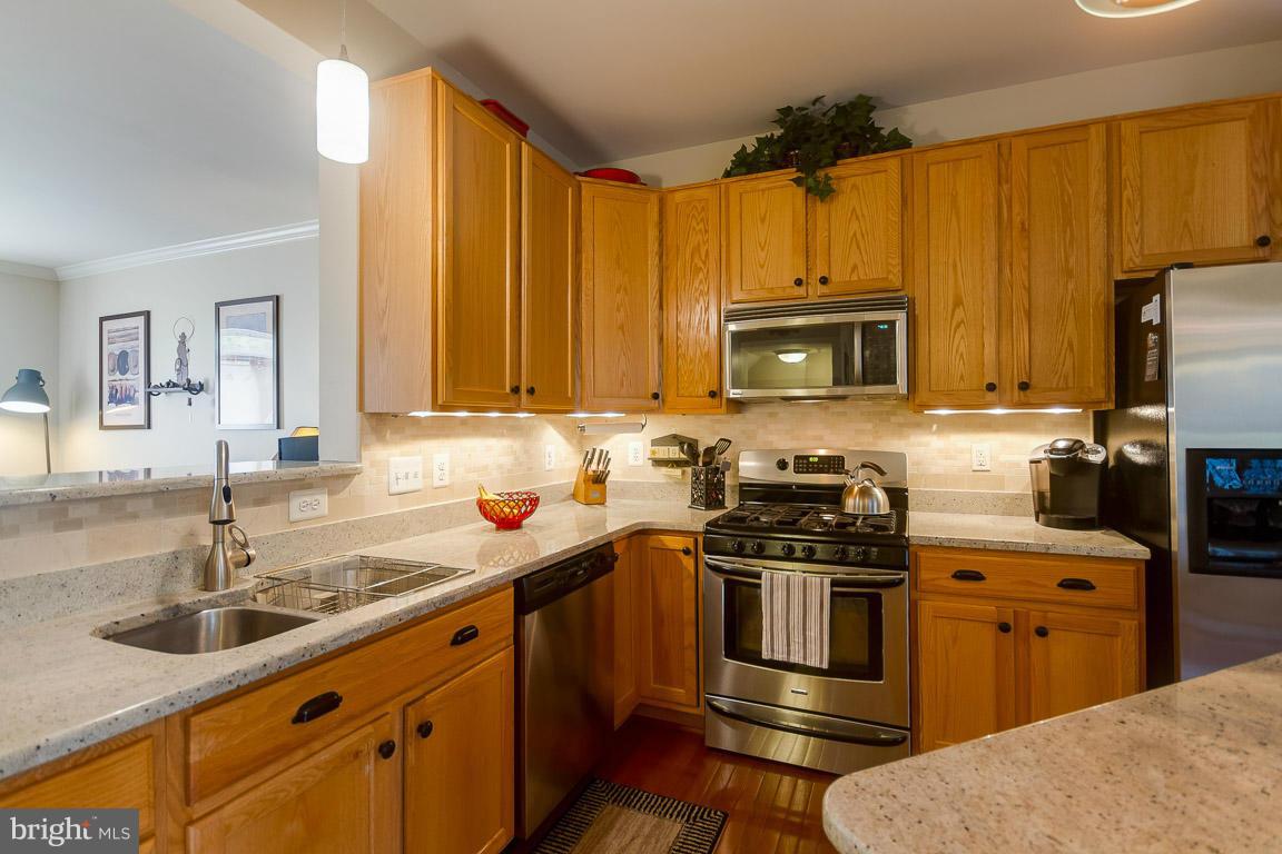 CAMERON STATION - Residential