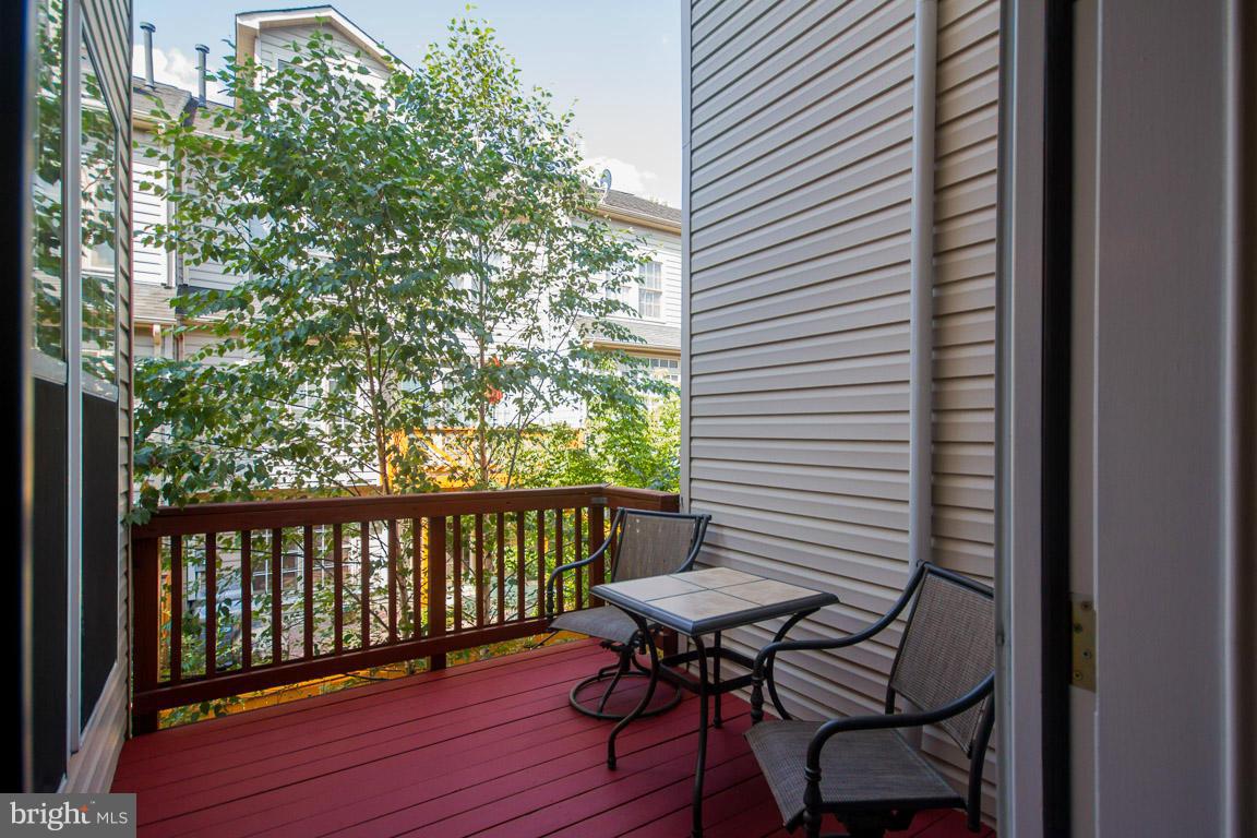 CAMERON STATION - Residential