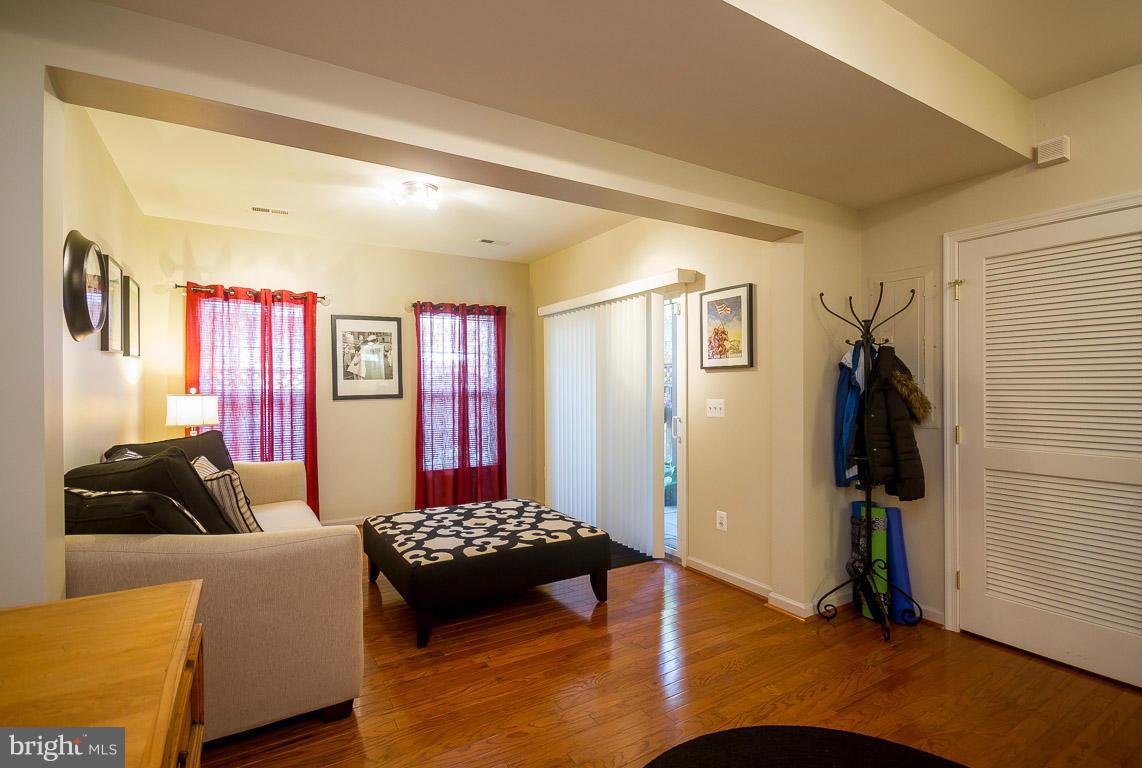 CAMERON STATION - Residential