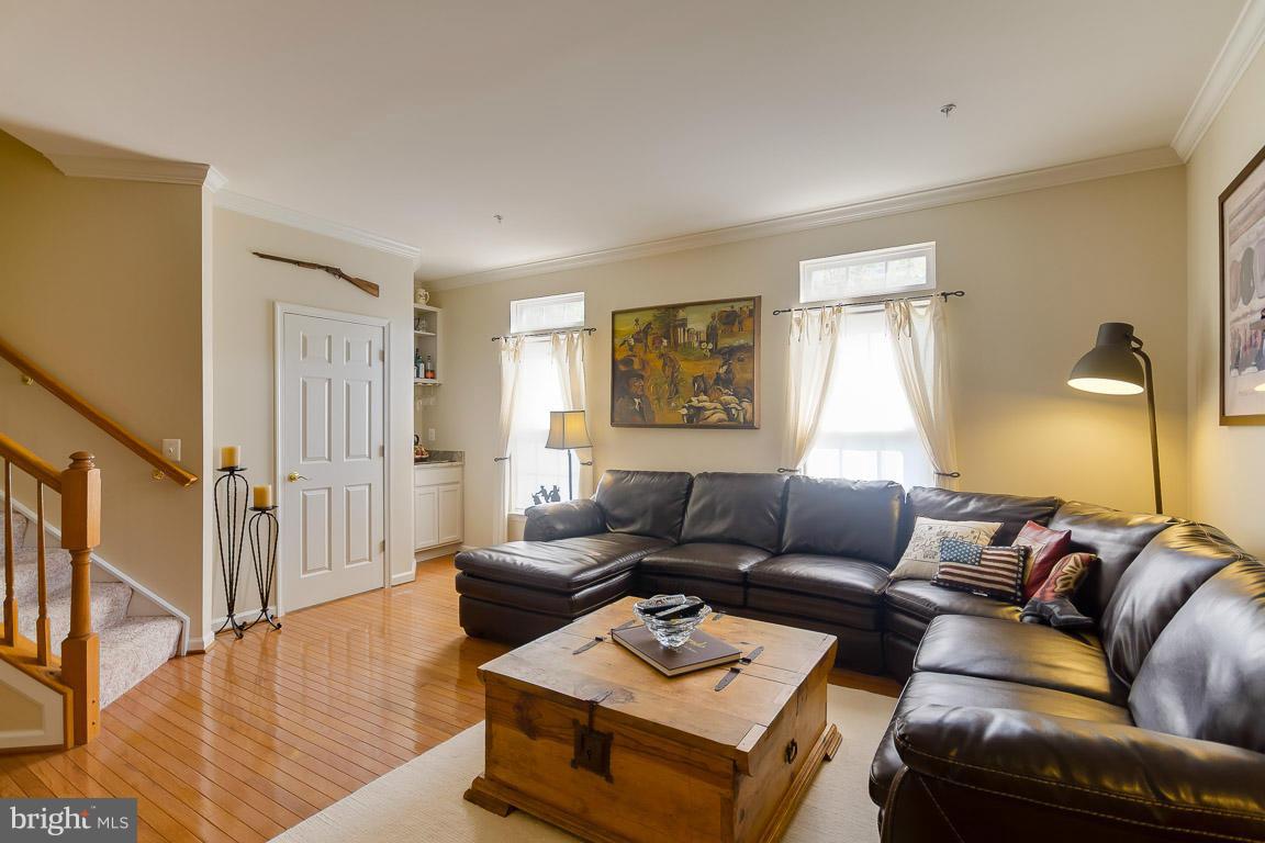 CAMERON STATION - Residential