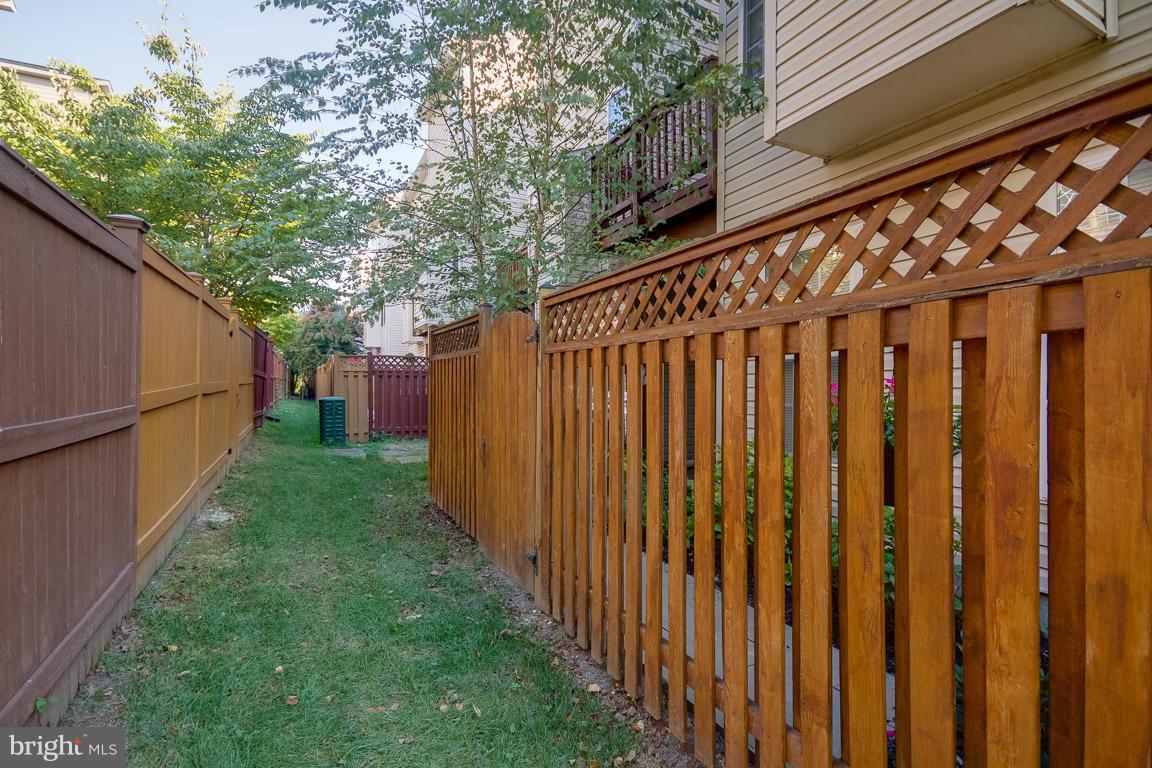 CAMERON STATION - Residential