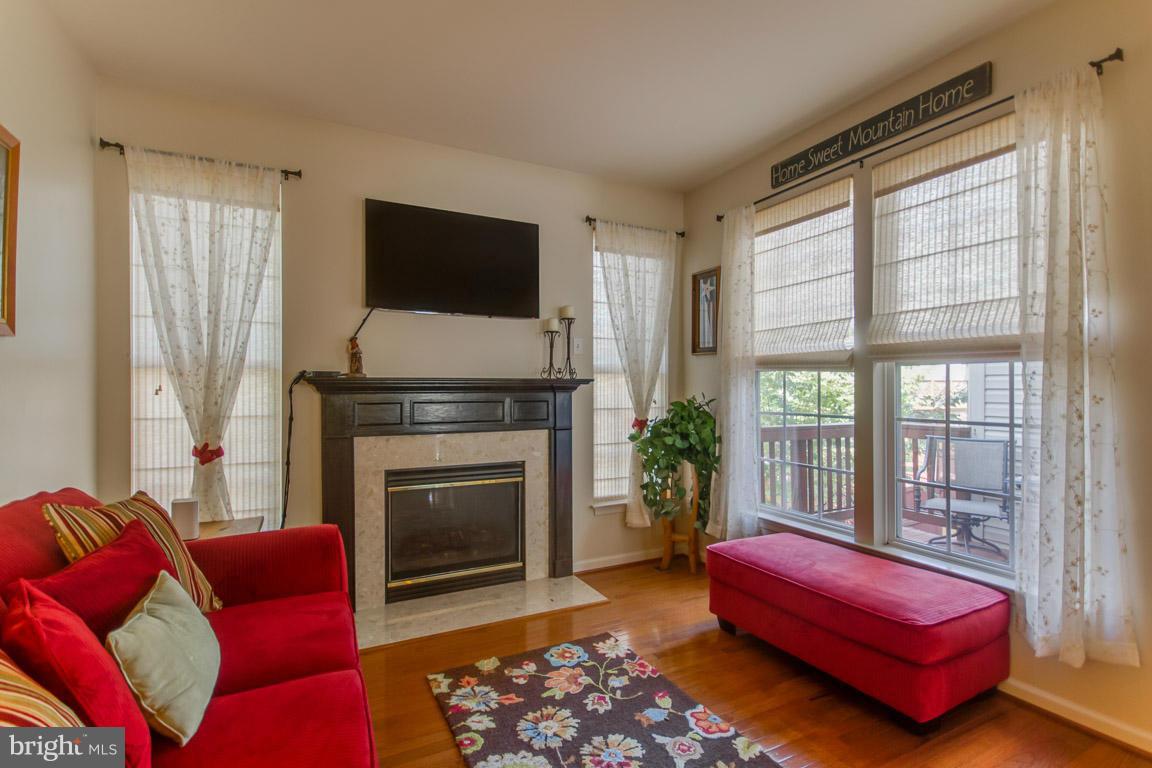 CAMERON STATION - Residential