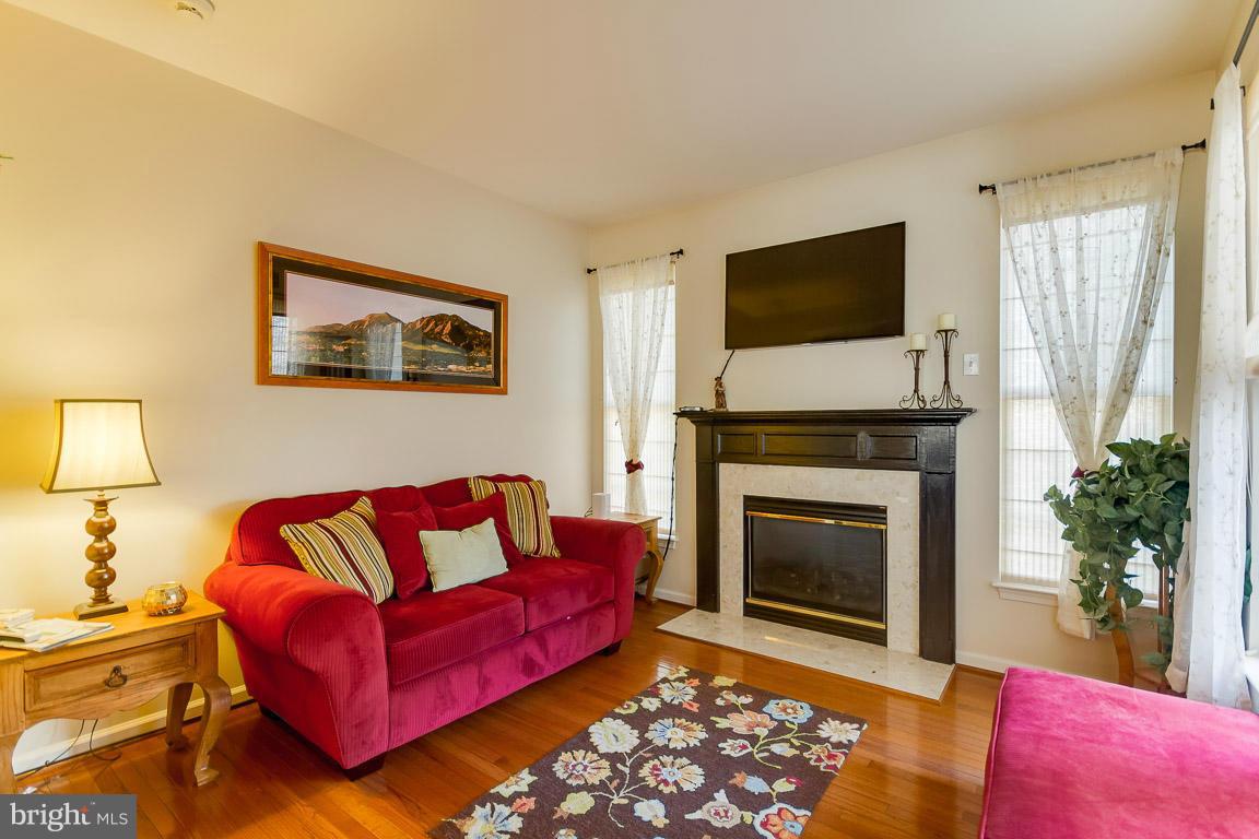 CAMERON STATION - Residential