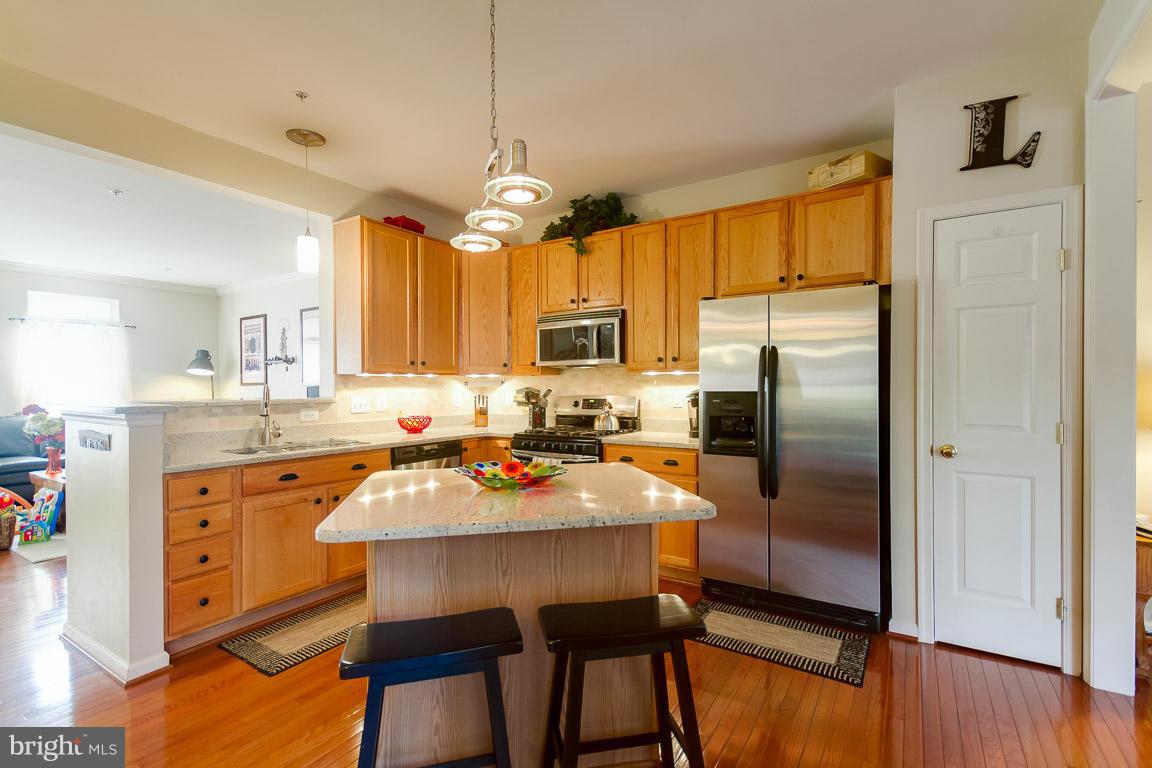 CAMERON STATION - Residential