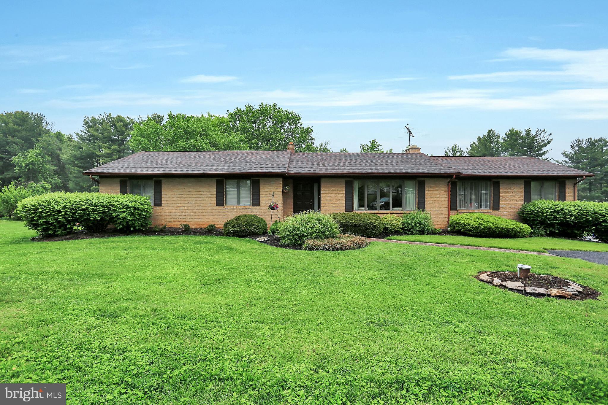 MADONNA MANOR - Residential