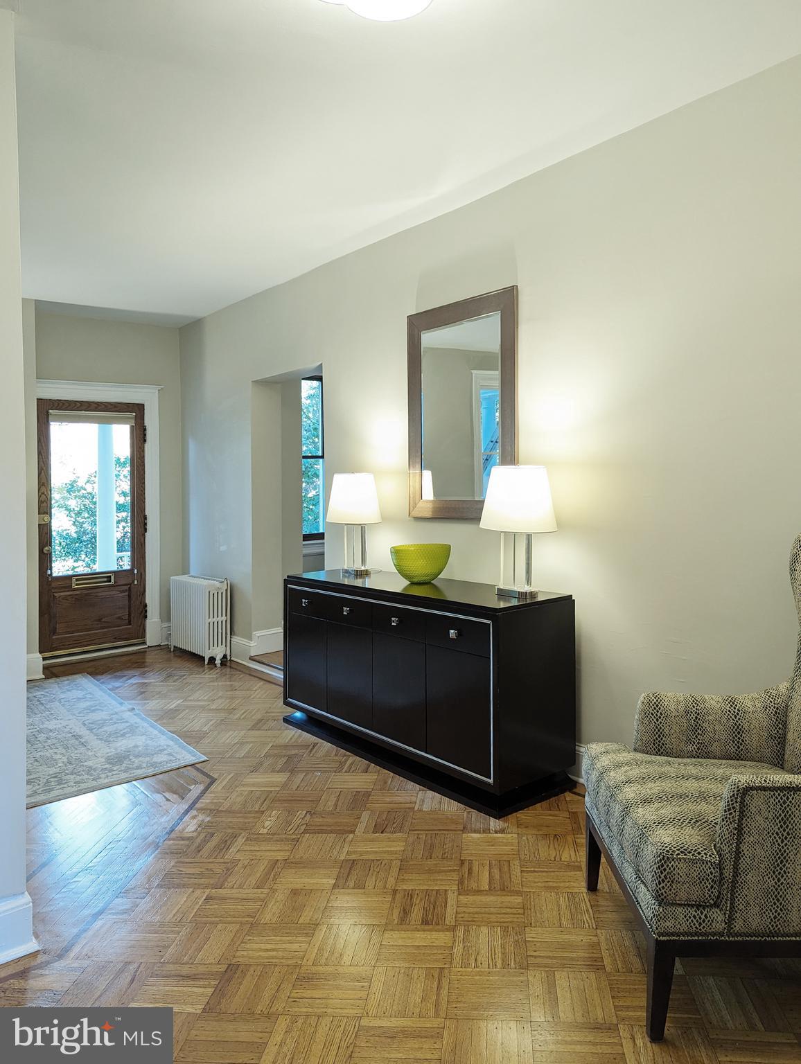 CAPITOL HILL - Residential