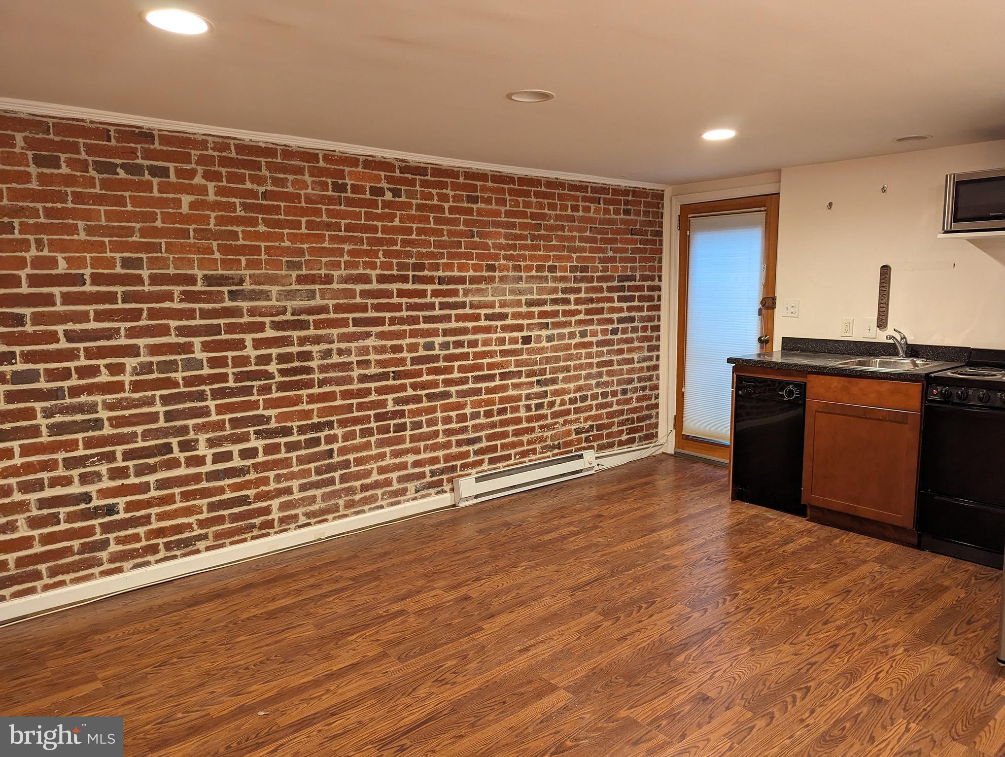 CAPITOL HILL - Residential