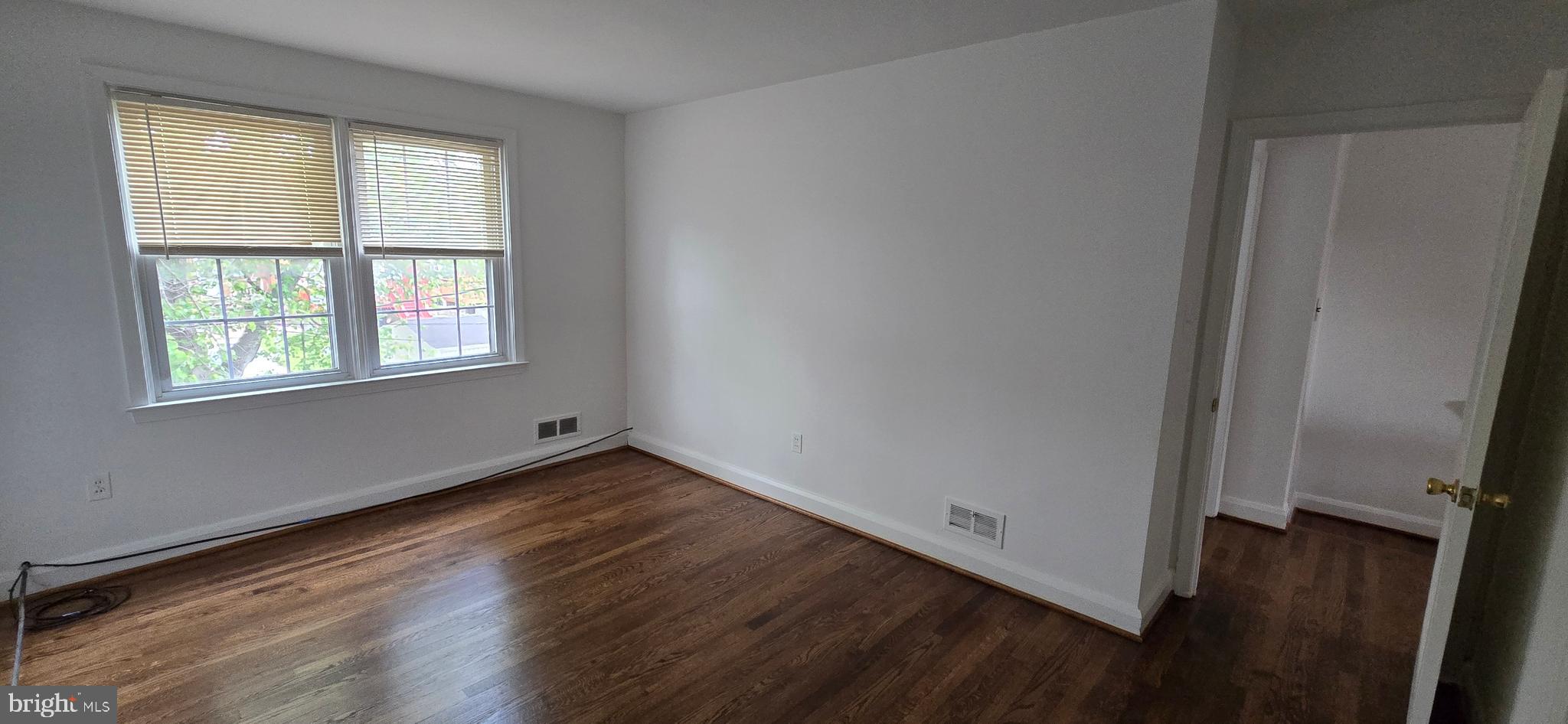 LOCH RAVEN MANOR - Residential Lease