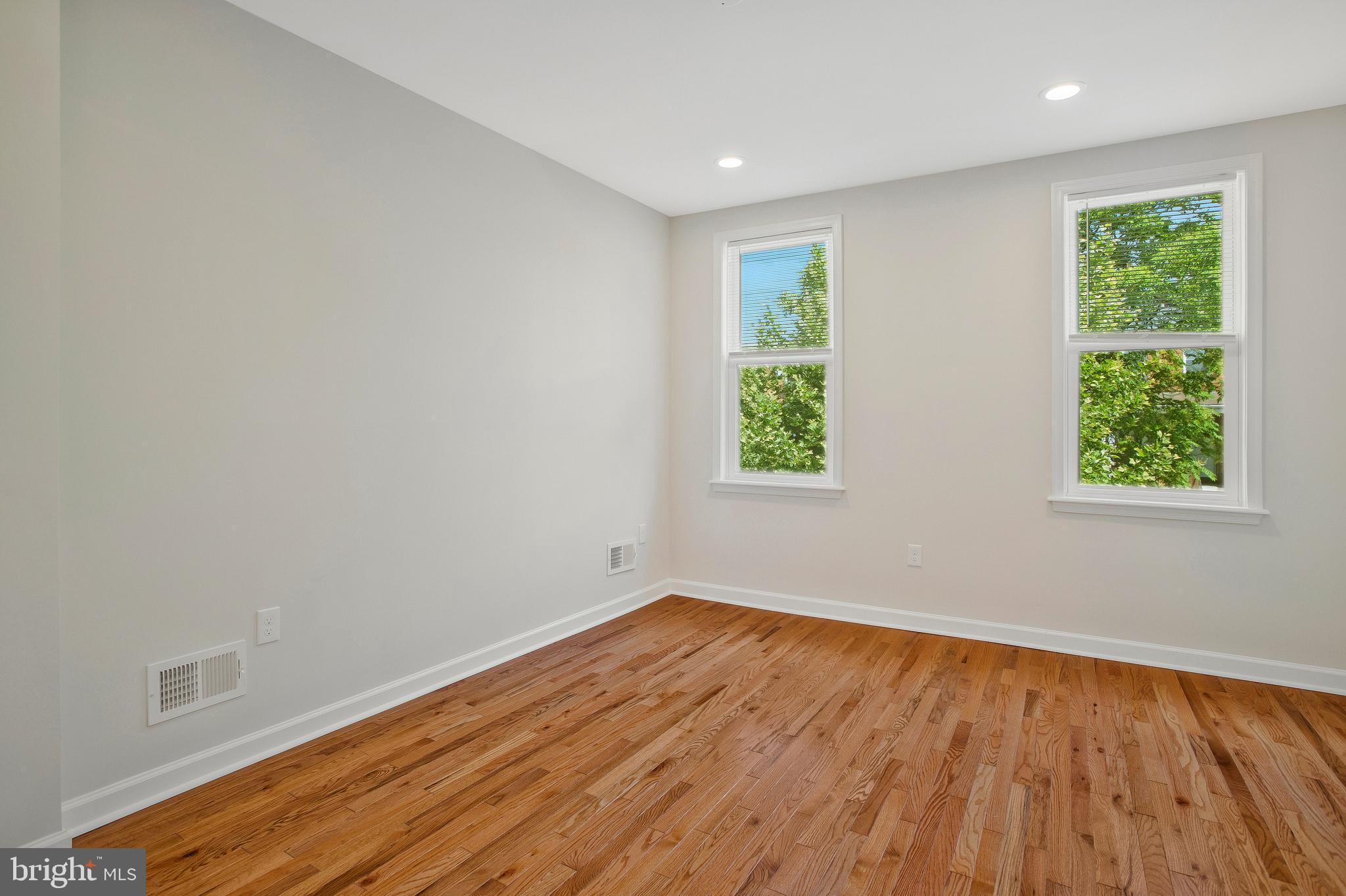 EAST BALTIMORE MIDWAY - Residential