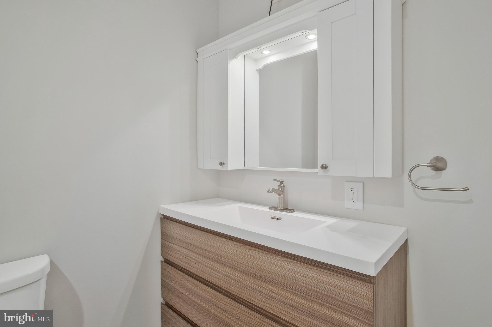 EAST BALTIMORE MIDWAY - Residential