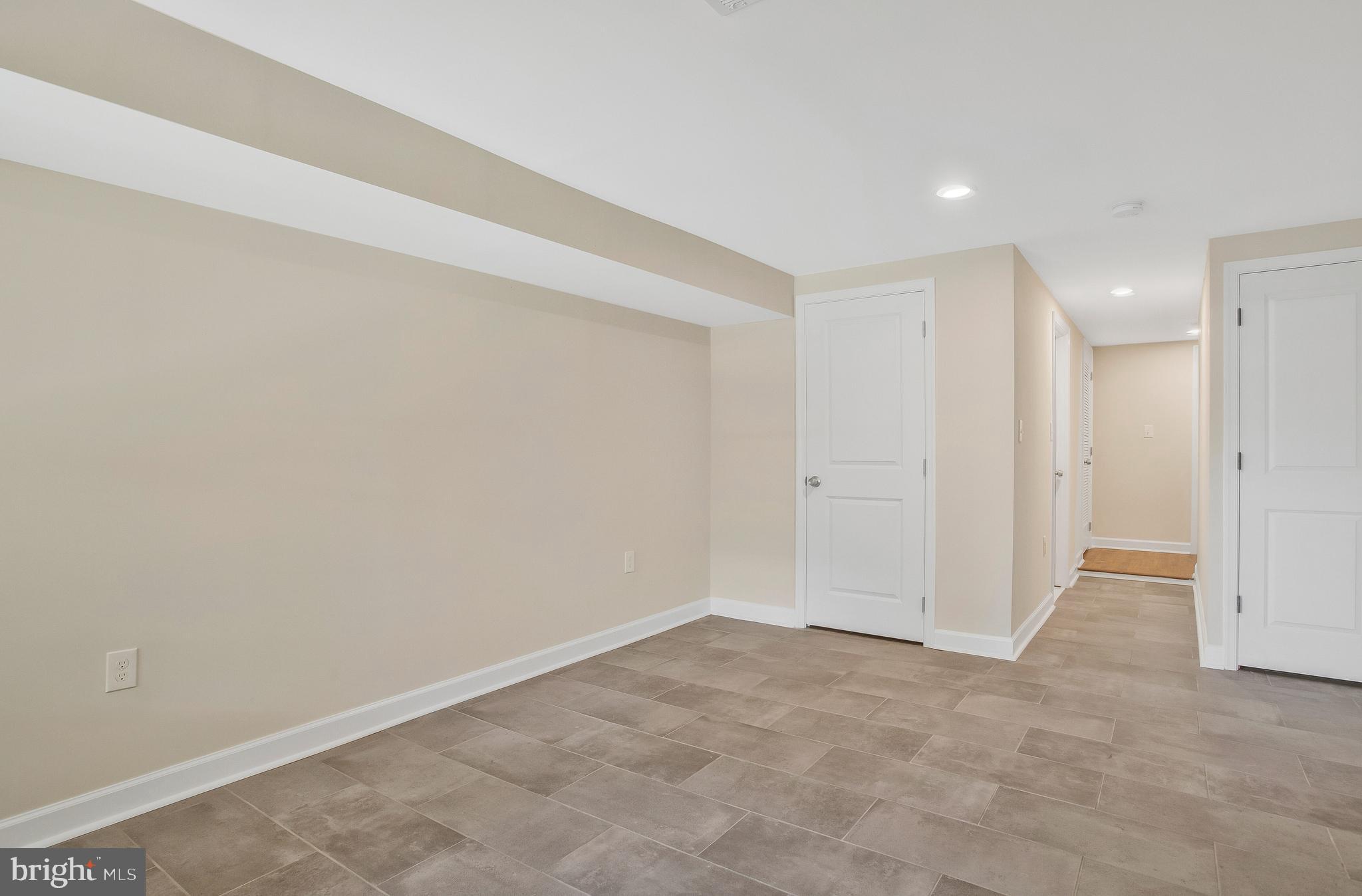 EAST BALTIMORE MIDWAY - Residential