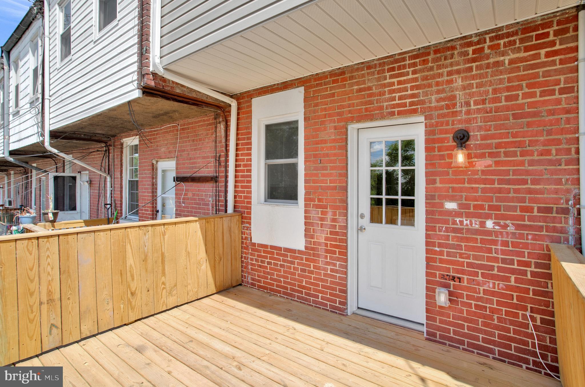 EAST BALTIMORE MIDWAY - Residential